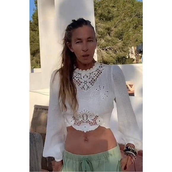 🦋 Bloggers Favorite 🦋 NWT Zara Embroidered Top Size L - Picture 10 of 16